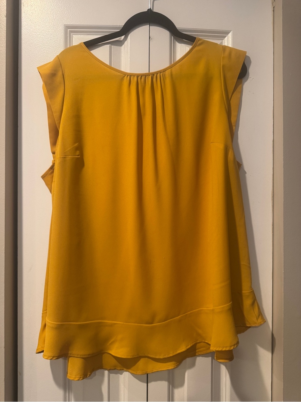 Loft Plus-  Mustard cap sleeves ruffled hem Blouse